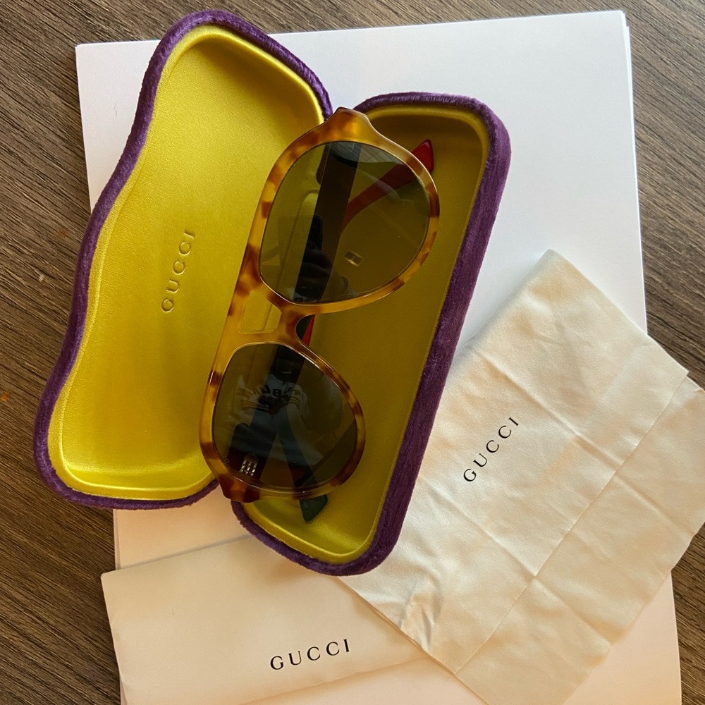 Gucci Aviator Sunglasses